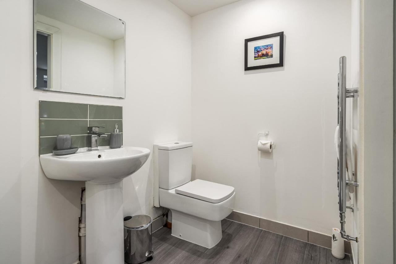 The Renfrew Residence 4-Bedroom, City Centre Glasgow Buitenkant foto